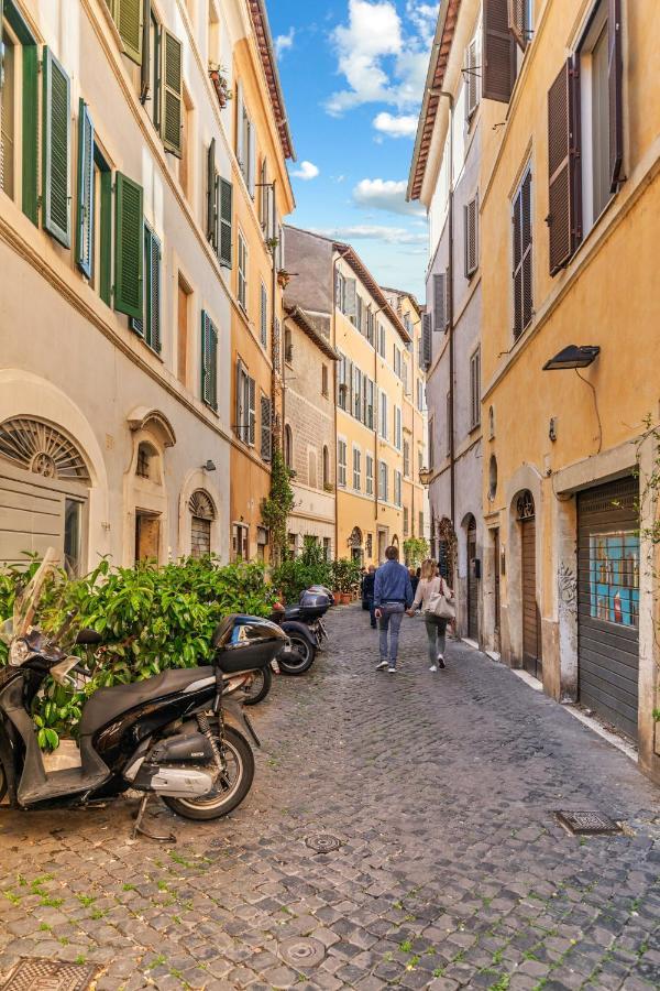 Апартаменты R.C. Cappellari Loft Campo De' Fiori Рим Экстерьер фото